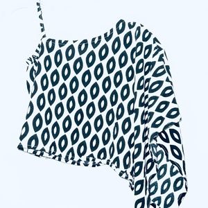 Fighting Eel Ava Sky one shoulder black and white top sz 6